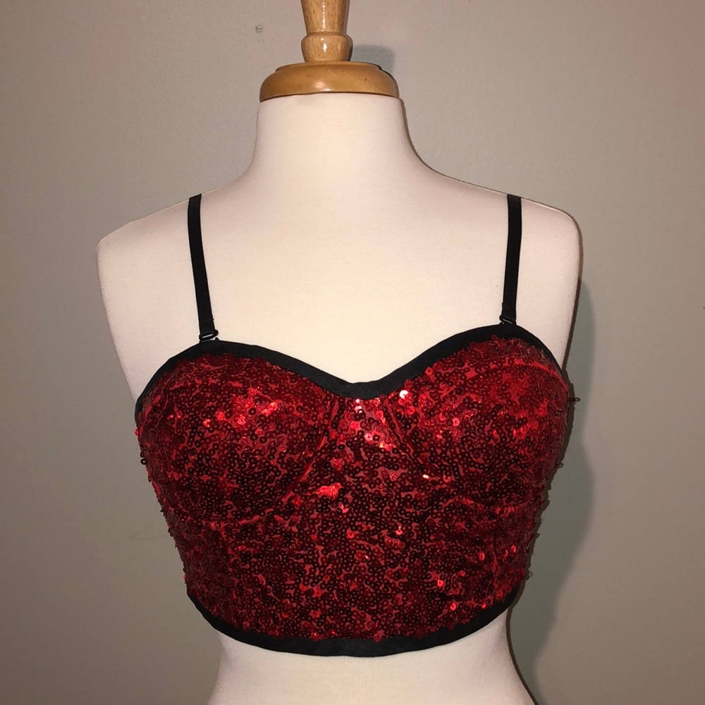 sparkly red top!